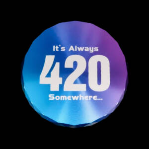 produkt 1833 honeypuff diamond cutting grinder rainbow blau lila rautenform 4 tlg aluminium 50mm geschenkbox 420 somewhere