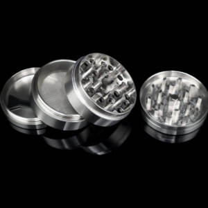 produkt 1853 bavarian botanicals edelstahlgrinder edelstahl gravur 50mm 4 tlg silber crusher shredder kindl edel geschenk cannabis muehle