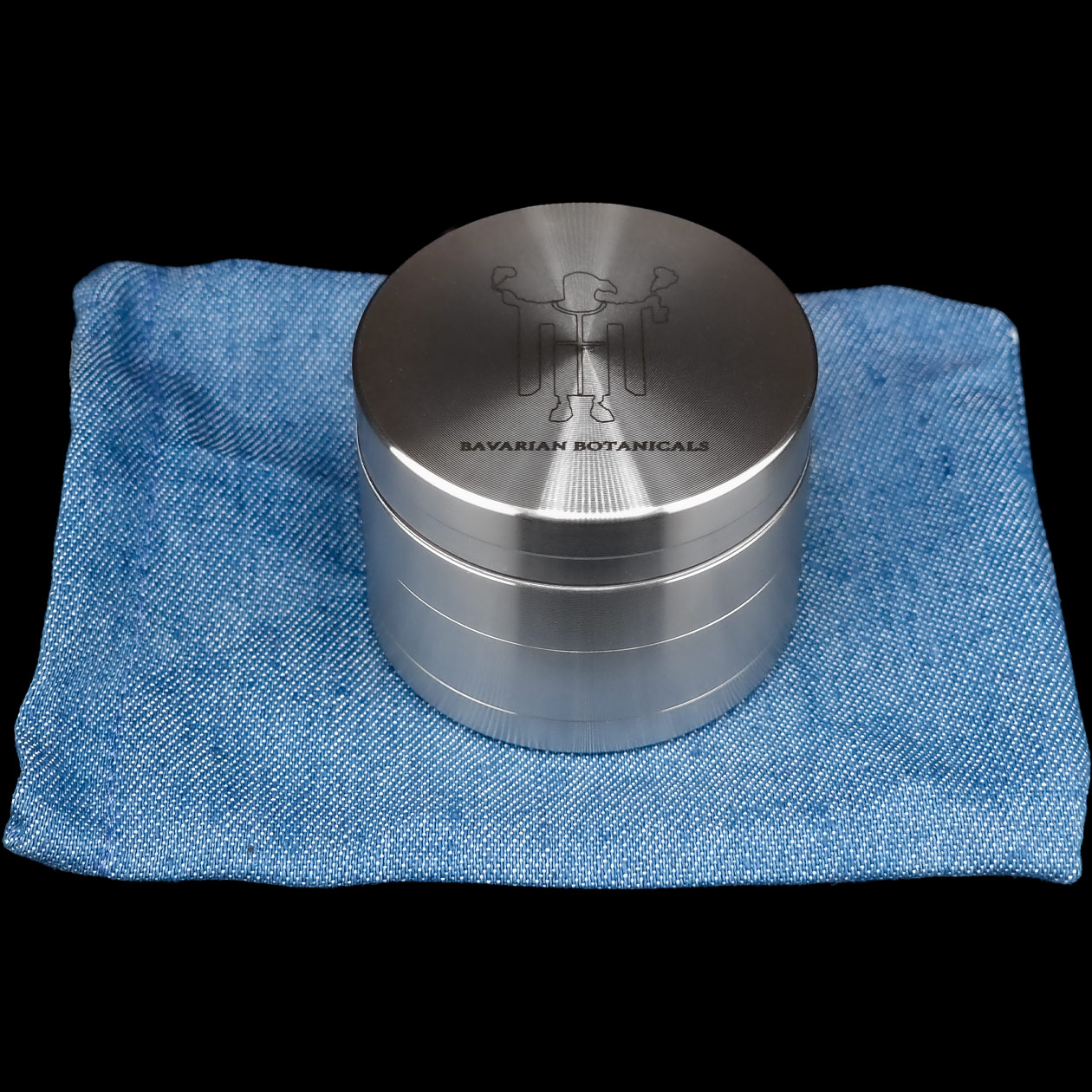 produkt 1855 bavarian botanicals edelstahlgrinder edelstahl gravur 50mm 4 tlg silber crusher shredder kindl edel geschenk stoffsaeckchen produkt 1855 bavarian botanicals edelstahlgrinder edelstahl gravur 50mm 4 tlg silber crusher shredder kindl edel geschenk stoffsaeckchen